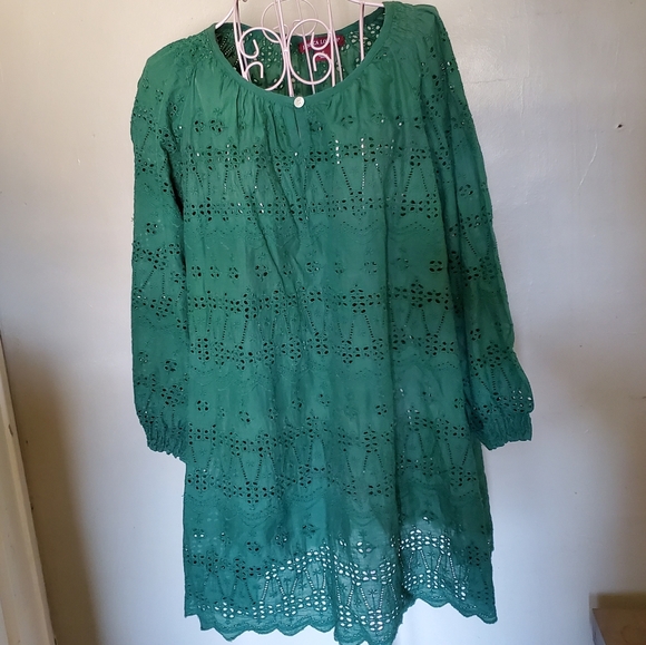 Jessica London Tops - Eyelet green blouse
